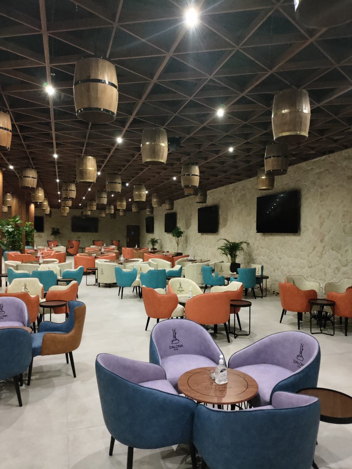 Dalona Cafe